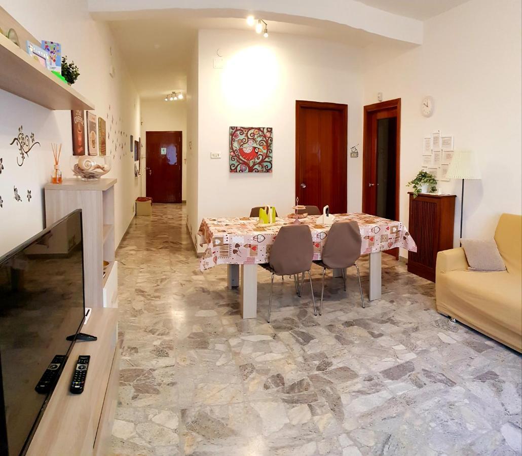La Casa Al Mare Apartment Pescara Ngoại thất bức ảnh